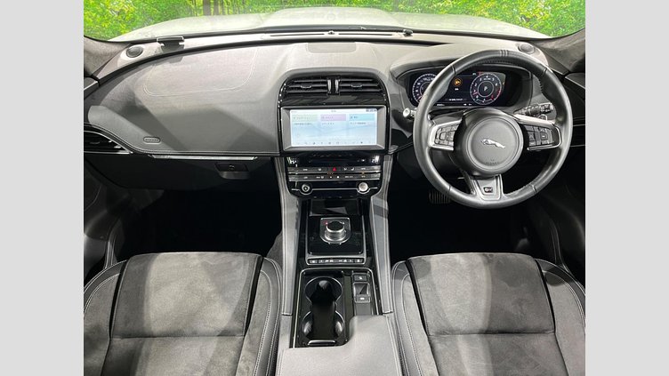 2019 認定中古車 Jaguar F-Pace Yulong White 3.0 litre V6 Supercharged Petrol S