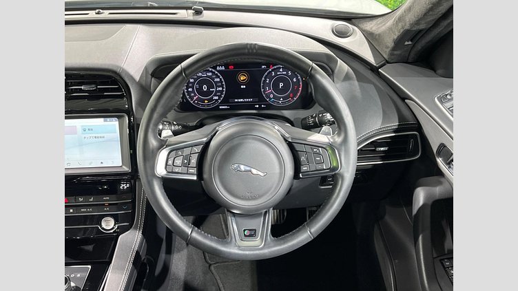 2019 認定中古車 Jaguar F-Pace Yulong White 3.0 litre V6 Supercharged Petrol S