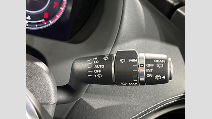 F-Pace 34