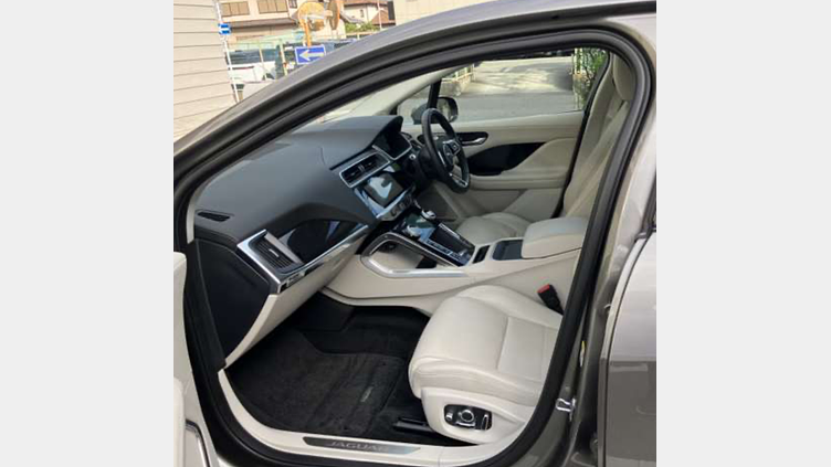 2019 認定中古車 Jaguar I-Pace シリコンシルバー EV400 HSE