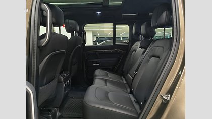 Defender 110 5