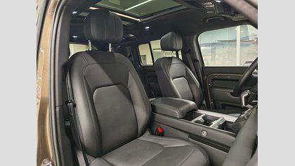 Defender 110 4