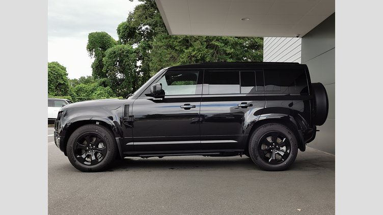 2025 認定中古車 Land Rover Defender 110 サントリーニブラック D350 ディーゼルマイルドハイブリッド X-Dynamic HSE
