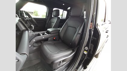 Defender 110 2