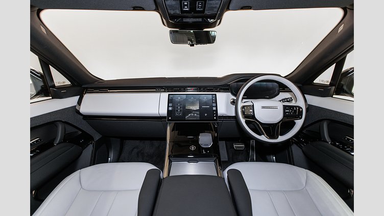 2024 Approved Land Rover Range Rover Sport Giola Green 3.0 litre i6P​ Dynamic SE 400PS