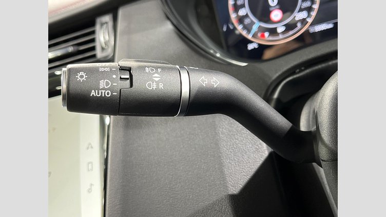 2024 認定中古車 Jaguar E-Pace サントリーニブラック P250（ガソリン） R-DYNAMIC HSE