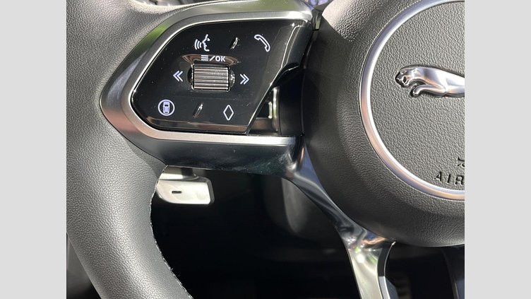 2024 認定中古車 Jaguar E-Pace サントリーニブラック P250（ガソリン） R-DYNAMIC HSE