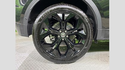 E-Pace 8