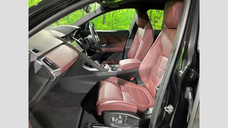 2024 認定中古車 Jaguar E-Pace サントリーニブラック P250（ガソリン） R-DYNAMIC HSE