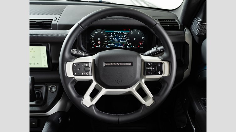 2024 認定中古車 Land Rover Defender 110 タスマンブルー D300 AWD（AT） S