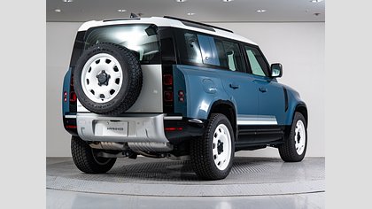 Defender 110 9