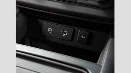 Defender 110 44