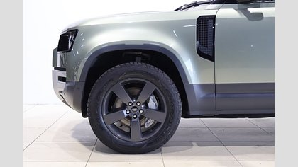 Defender 110 10