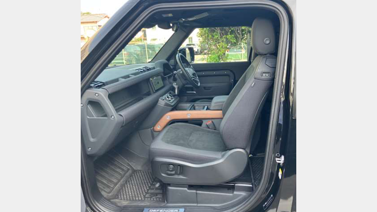 2021 認定中古車 Land Rover Defender 90 サントリーニブラック P300 AWD（AT） ダブルオーエディション