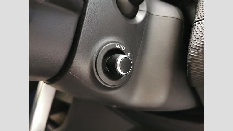 2024 認定中古車 Land Rover Discovery Sport オストゥーニパールホワイト P250（ガソリン） 標準ホイール DYNAMIC SE