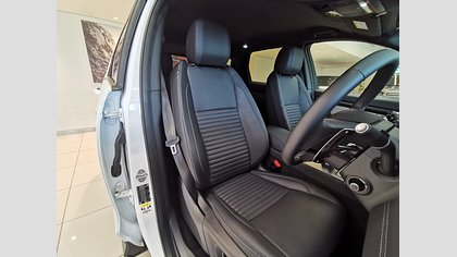 Discovery Sport 17