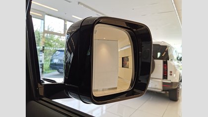 Defender 110 23