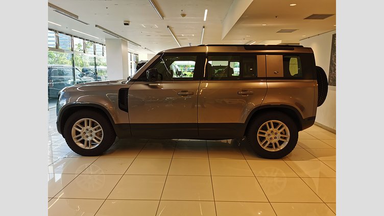 2023 認定中古車 Land Rover Defender 110 アイガーグレイ D300 AWD（AT） S