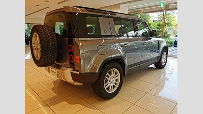 Defender 110 13
