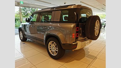Defender 110 1