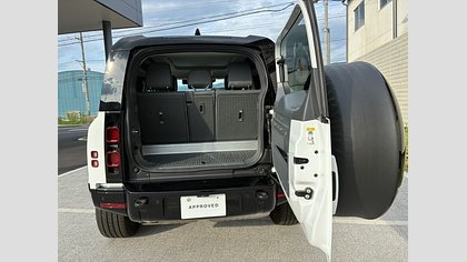 Defender 90 13