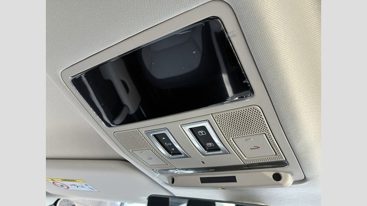 2024 認定中古車 Land Rover Defender 90 フジホワイト D300 AWD（AT） X-DYNAMIC HSE