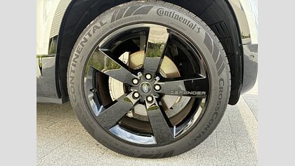 Defender 90 8