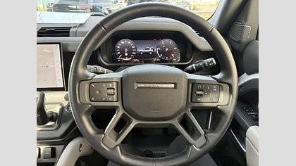 Defender 90 3