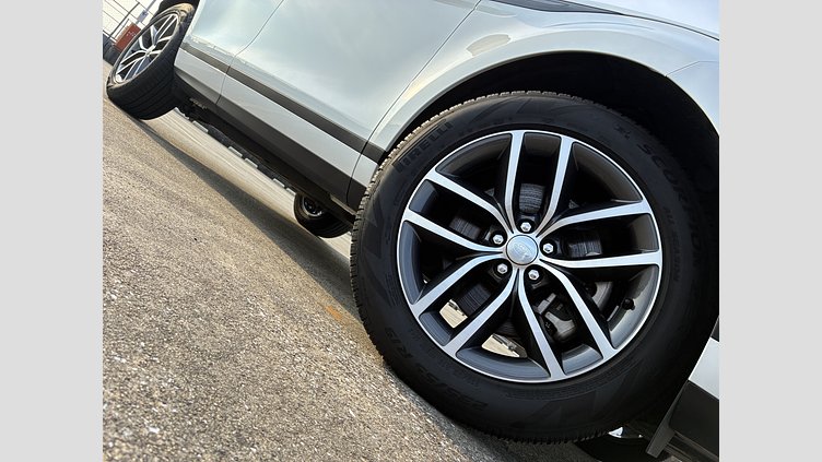 2024 認定中古車 Land Rover Range Rover Evoque オストゥーニパールホワイト D200マイルドハイブリッド（ディーゼル） スタンダードホイールベース S