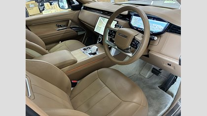 Range Rover 5