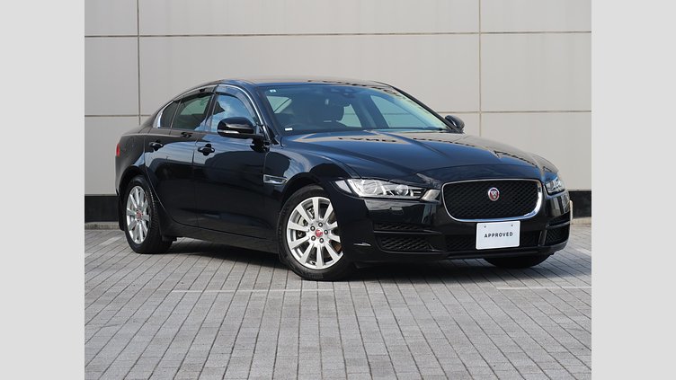 2017 認定中古車 Jaguar XE Narvik Black ガソリン ＸＥ ＳＥ
