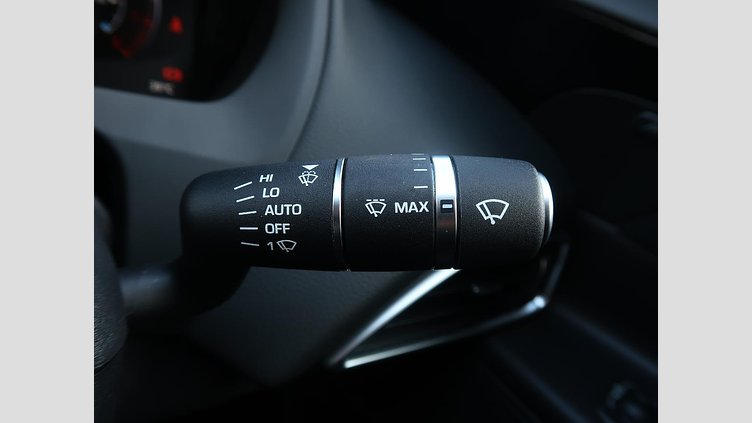 2017 認定中古車 Jaguar XE Narvik Black ガソリン ＸＥ ＳＥ