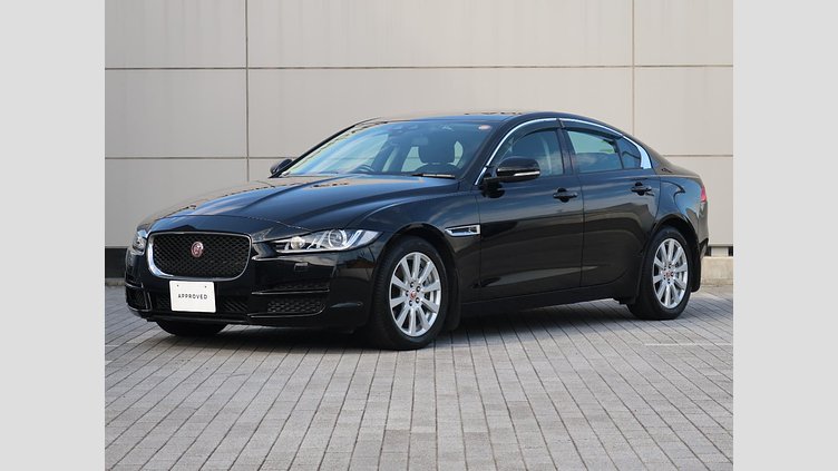 2017 認定中古車 Jaguar XE Narvik Black ガソリン ＸＥ ＳＥ