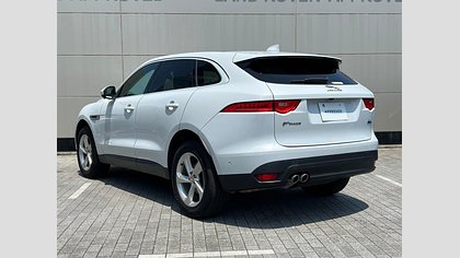 F-Pace 41