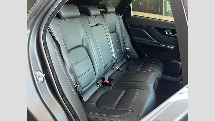 2016 認定中古車 Jaguar F-Pace Yulong White ディーゼル プレステージ