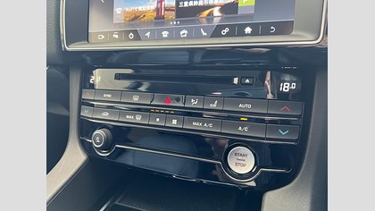 F-Pace 45