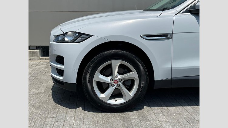 2016 認定中古車 Jaguar F-Pace Yulong White ディーゼル プレステージ