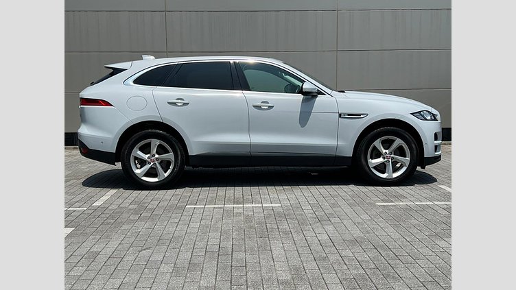 2016 認定中古車 Jaguar F-Pace Yulong White ディーゼル プレステージ