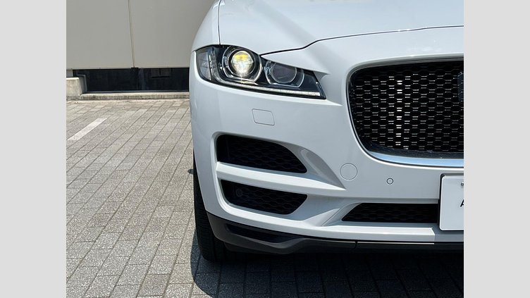 2016 認定中古車 Jaguar F-Pace Yulong White ディーゼル プレステージ