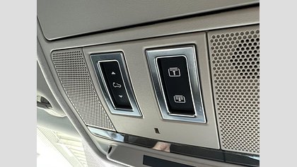 F-Pace 1