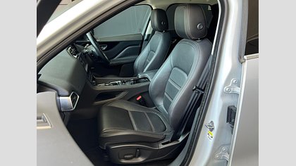 F-Pace 19