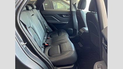 F-Pace 22