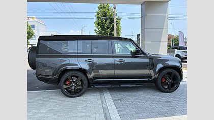 Defender 130 6