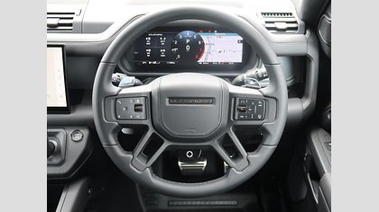 Defender 110 3