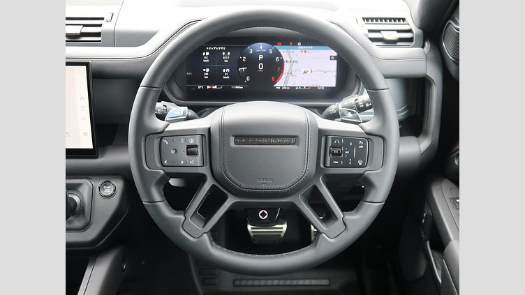 2025 認定中古車 Land Rover Defender 110 ペトラカッパー P635 ガソリンV8マイルドハイブリッド OCTA
