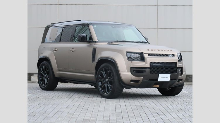 2025 認定中古車 Land Rover Defender 110 ペトラカッパー P635 ガソリンV8マイルドハイブリッド OCTA