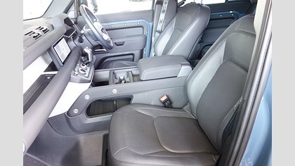 Defender 110 2