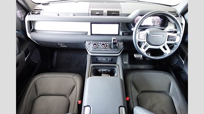 Defender 110 3