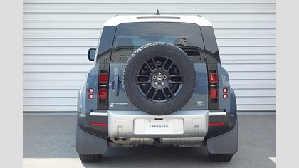 Defender 110 6