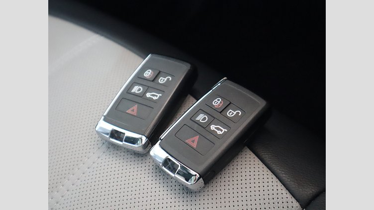 2022 認定中古車 Land Rover Range Rover Evoque ポルトフィーノブルー D200 AWD（オートマチック）MHEV R-DYNAMIC S